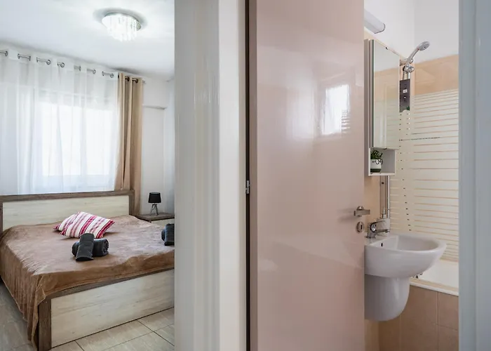 Carisa Flat, 2 Bedrooms Lárnaka